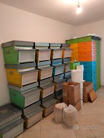 Arnie e materiale apistico vario