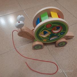 HAPE gioco Legno  Lumaca delle forme trainabile