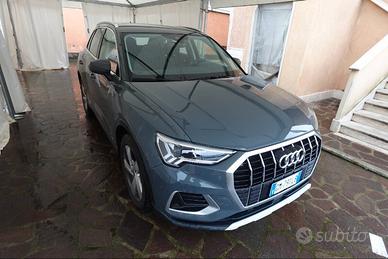 Audi Q3 35 TDI Business Advanced