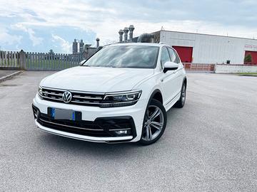 Volkswagen Tiguan R-Line 2.0TDI 4 motion