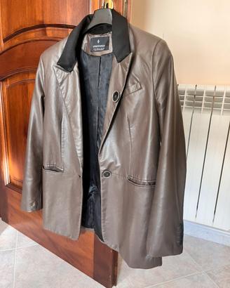 Giacca effetto pelle marrone Stradivarius