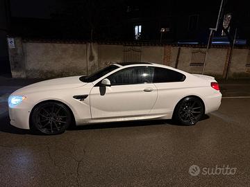 BMW 650i Coupé V8