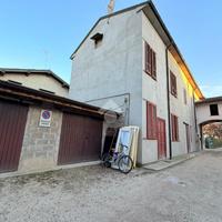 CASA SEMINDIPENDENTE A CASALBUTTANO ED UNITI