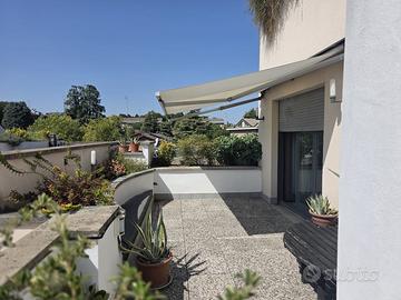 Rif 4755 attico con piscina