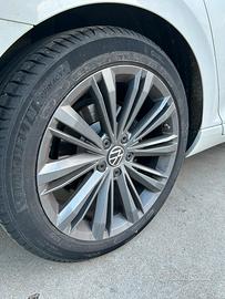 Gomme estive michelin 235 45 R18