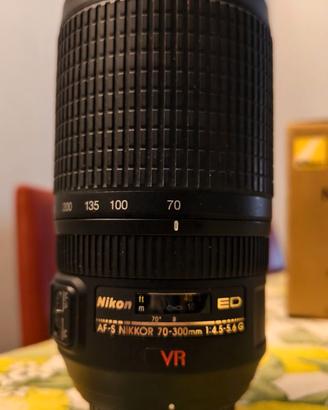 Nikon AF-S 70-300 ED VR 2° Gen + 2 Filtri e gadget