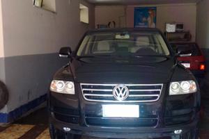 VOLKSWAGEN Touareg - 2005
