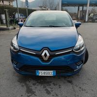 Renault Clio anno 2918 km 157 Mila perfetta a 6200