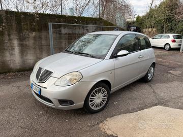 Lancia Ypsilon 1.4 GPL