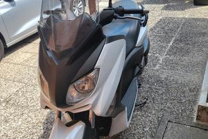 scooter yamaha X-MAX 250