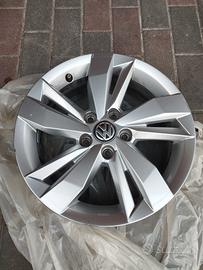 Cerchi in lega Volkswagen Polo R15 5 fori