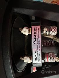 Impianto audio per auto