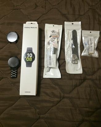 Samsung Galaxy Watch 5 44mm Wi-Fi + cinturini