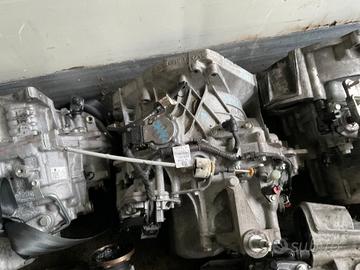 CAMBIO AUTOMATICO 1.0 SMART TWINAMIC 2015