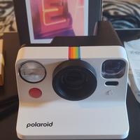 Polaroid now Gen 2 + 8 pellicole Color - 