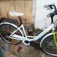 BICI DA DONNA CON CAMBIO 7 VELOCITÀ