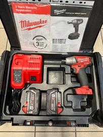Avvitatore a percussione Milwaukee M18