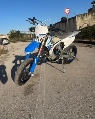 TM 125 FI SMR