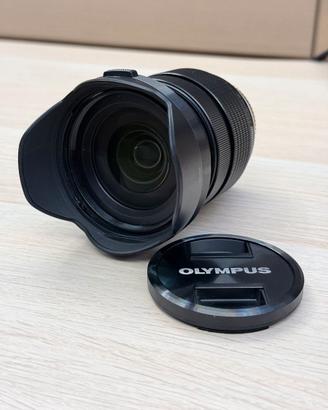 Olympus M.Zuiko 12-40mm f/2.8 PRO Micro 4/3