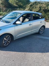 Hiunday i20