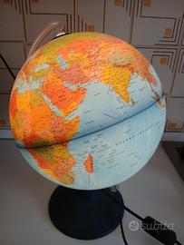 mappa mondo luminosa 