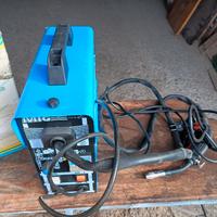 Saldatrice a filo continuo 