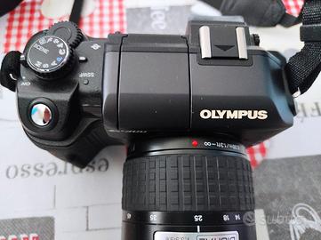 Macchina fotografica Olympus reflex