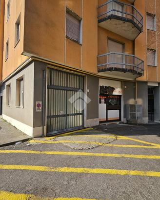 NEGOZIO A LUMEZZANE
