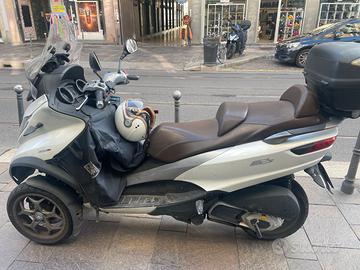 Piaggio MP3 300 - 2015