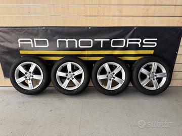 Set 4 cerchi in lega originali Audi con pneumatici