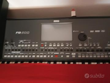 Tastiera Korg PA600
