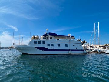 Imbarcazione 22 MT polifunzionale 