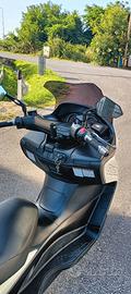 Suzuki Burgman 400