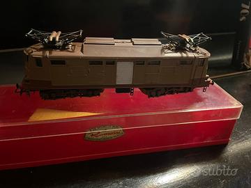 Rivarossi 31441 Locomotore tipo E 424 079 FS