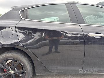PORTIERA POSTERIORE DESTRA ALFA ROMEO Giulietta Se