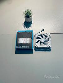 Ventola Lian Li UNI FAN SL120 V2 RGB Bianca