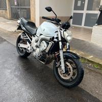 Yamaha FZ6
