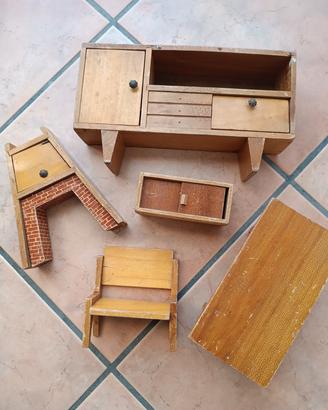 Arredo casa di bambole vintage in legno