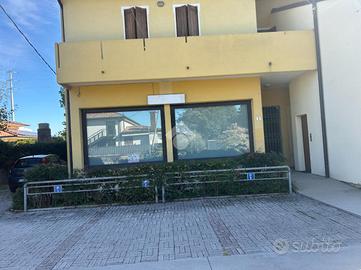NEGOZIO A GIAVERA DEL MONTELLO