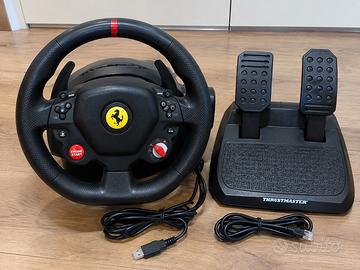 Volante Thrustmaster Ferrari + pedaliera PS3/PC