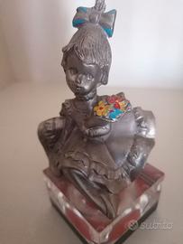 Statuetta in peltro vintage