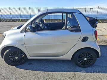 Smart cabrio benzina 90 cavalli cambio auto