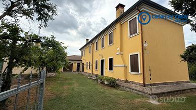 Villa singola con giardino esclusivo a Lama Polesi