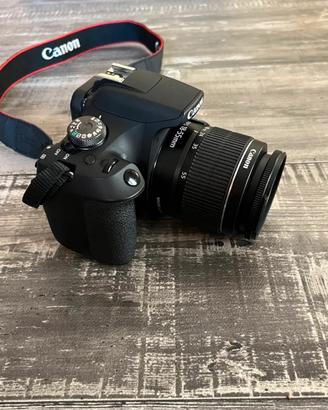 FOTOCAMERA REFLEX CANON EOS 2000D