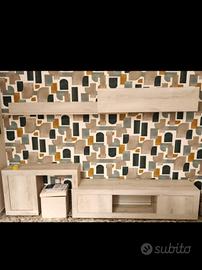 parete attrezzata ottime  condizioni 