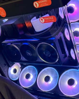 PC RTX 5090 e Ryzen 7 9800x3D LEGGERE DESCRIZIONE