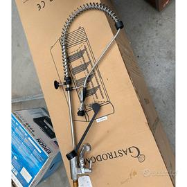 Miscelatore professionale con gruppo doccia