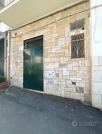 MONOLOCALE A CANOSA DI PUGLIA