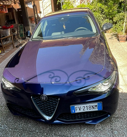 Alfa Romeo Giulia 2.2 160cv