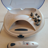 Mani/pedicure